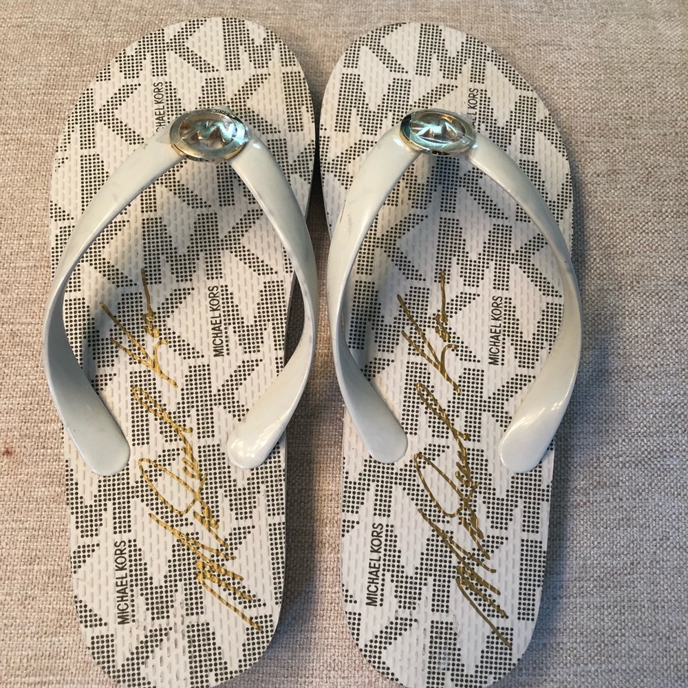 Michael Kors flip flops Size 7